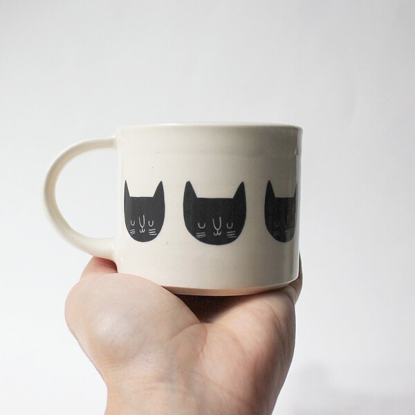 Klaar om te verzenden! Zwart-wit espresso Mok met kat gezichten (gratis verzending) door Beardbangs keramiek!