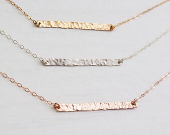 HAMMERED BAR Halskette in Sterling Silber, Gold oder Rose Gold • zierliche Bar Halskette • Layering Halskette • jeden Tag Bar Halskette