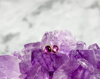 Pendientes de amatista: joyería curativa para el chakra de la corona