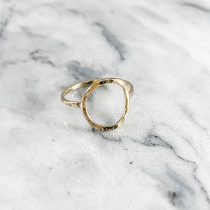 circle ring, open geometric ring, hammered ring, silver ring, rose gold ring, minimalist ring, gifts for her under 30, rope ring,