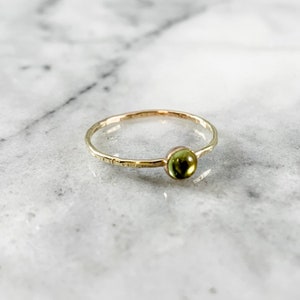 Peridot Gemstone Ring: Sterling Silver, August Birthstone