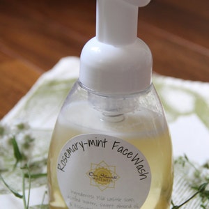 Foaming face wash