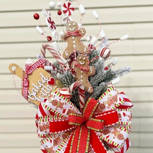 Gingerbread Christmas Tree Topper, Gingerbread Decor, Whimsical Tree Topper, Gingerbread tree decor, Gingerbread Bow, Candy Tree topper