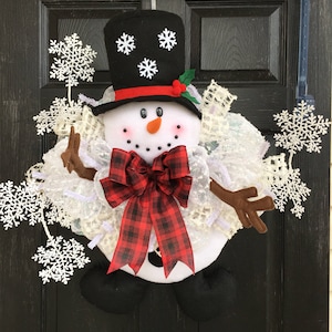 Snowman character wreath- Christmas deco mesh wreath- Holiday Wreath- Christmas front door wreath