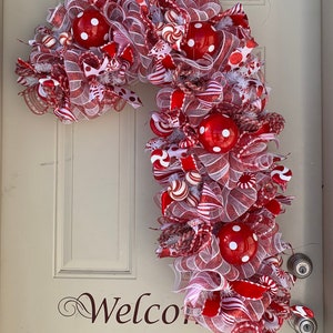 Candy Cane Christmas Wreath Red and White Wreath Christmas Wreath Front ...