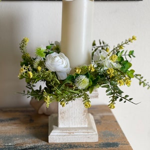 Ranunculus Mini Wreath, Farmhouse Wreath, Everyday Small Cabinet Wreath, Candle Ring Centerpiece, Spring Wreath, Summer Wreath, Wedding