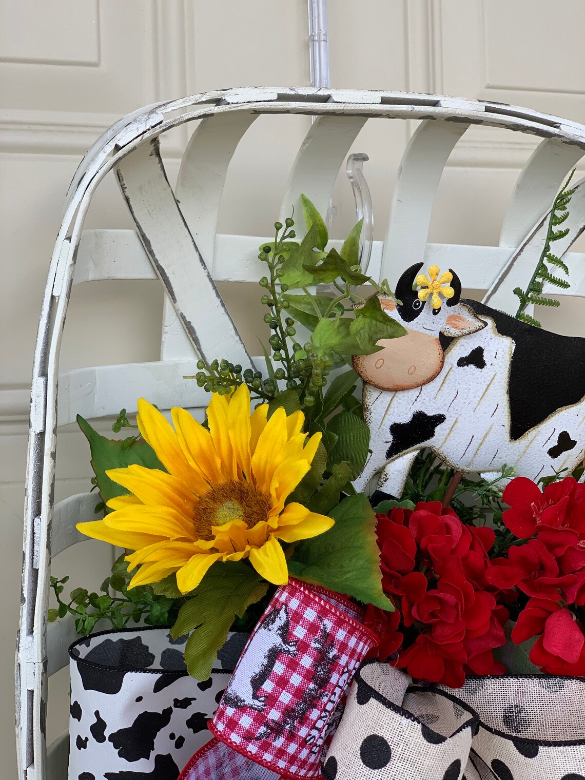 White Washed Tobacco Basket Farmhouse Arrangement Cow Basket Etsy