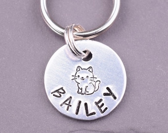 超小型猫IDタグ、かわいい子猫デザインのタグ、パーソナライズされた小さな猫の名前タグ、カスタム小さな子猫タグ、新しい子猫のギフト