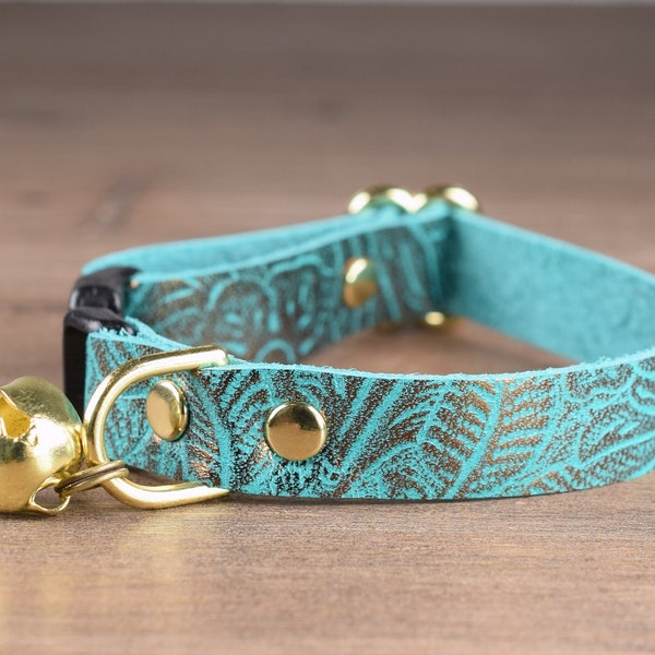Katzenhalsband aus Leder, Türkis mit Blumen und Bronze Lederhalsband für Katzen und Kätzchen, einzigartiges Ausreißer-Katzenhalsband, hübsches Kätzchenhalsband
