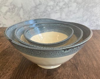 Set of 3 Handmade Ceramic Nesting Bowls in White and Bright Peacock Blue