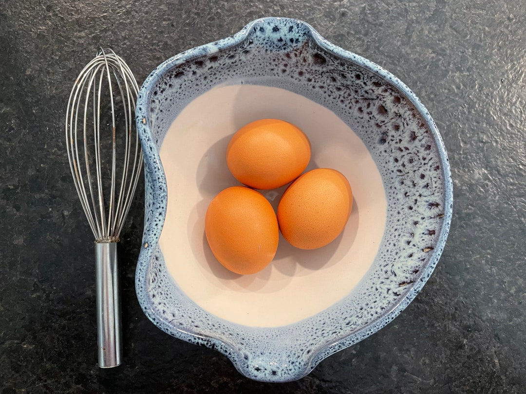 Small Batter Batter Bowl, Small in White and Bright Peacock Blue - Etsy