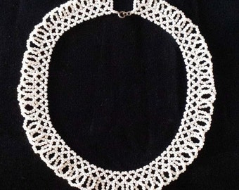 Delicate Lace Glass Pearl Bead Neacklace