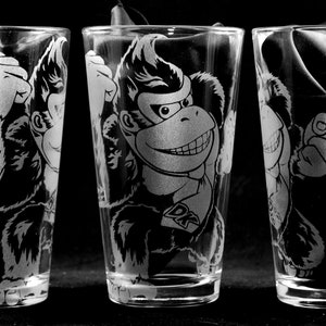 Pinte en verre gravée au laser DK