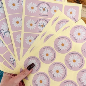 Daisy Themed Flower Personalised Stickers | Baby Shower | Birthday | Favour Stickers Bubble Stickers | Stickers | Party Stickers