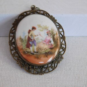 White Multicolor Courting Couple Cameo Fragonard Pendant