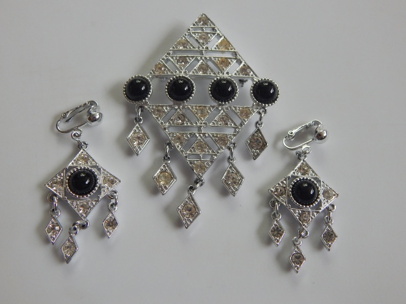 Vintage Sarah Covetry Set Vintage Silver Tone Black and Clear Rhinestone Brooch And Earring Set Signed