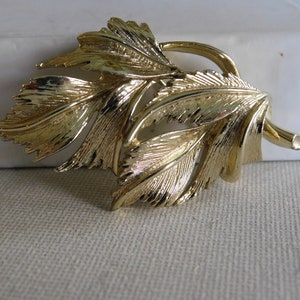 Brushed Shiny Gold Lisner Leaf Brooch