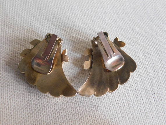 Shiny Gold Wings Leaves Fanned Clip On Earrings - image 2