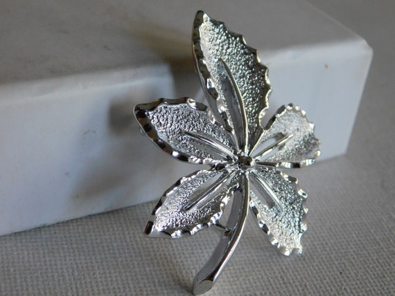 Silver Sarah Coventry Maple Leaf Brooch Pin - image 3