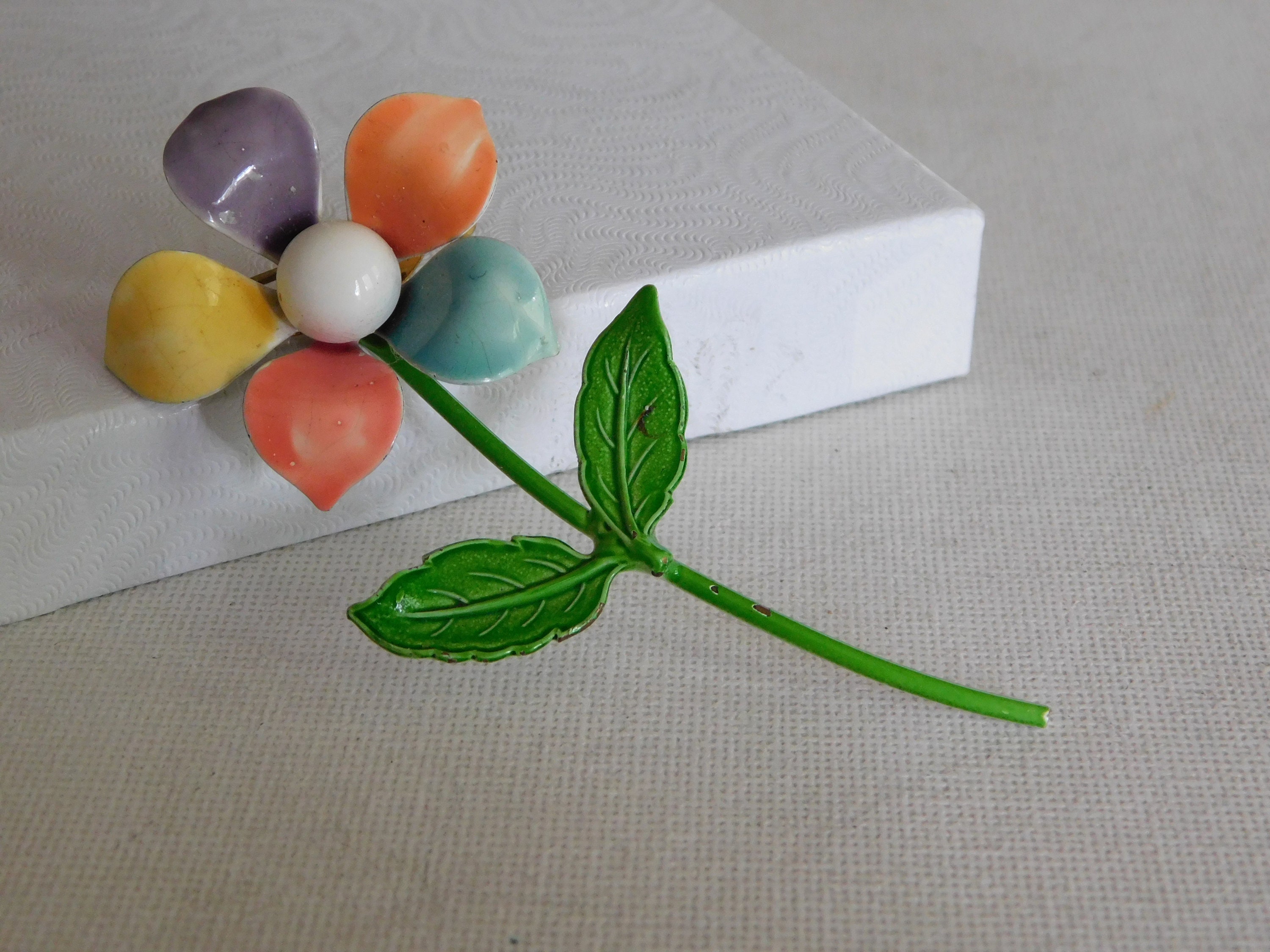 Rainbow Petal Flower Long Stem Brooch Pin - Etsy display picture 2