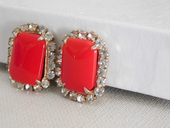 Rounded Rectangle Red Clear Rhinestone Clip On Ea… - image 4