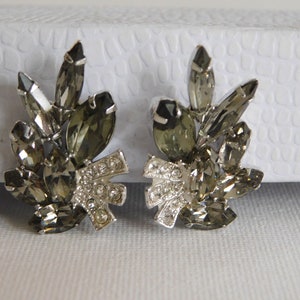 Weiss Silver Clear Gray Green Rhienstone Ear Climber Clip On Earrings Signed