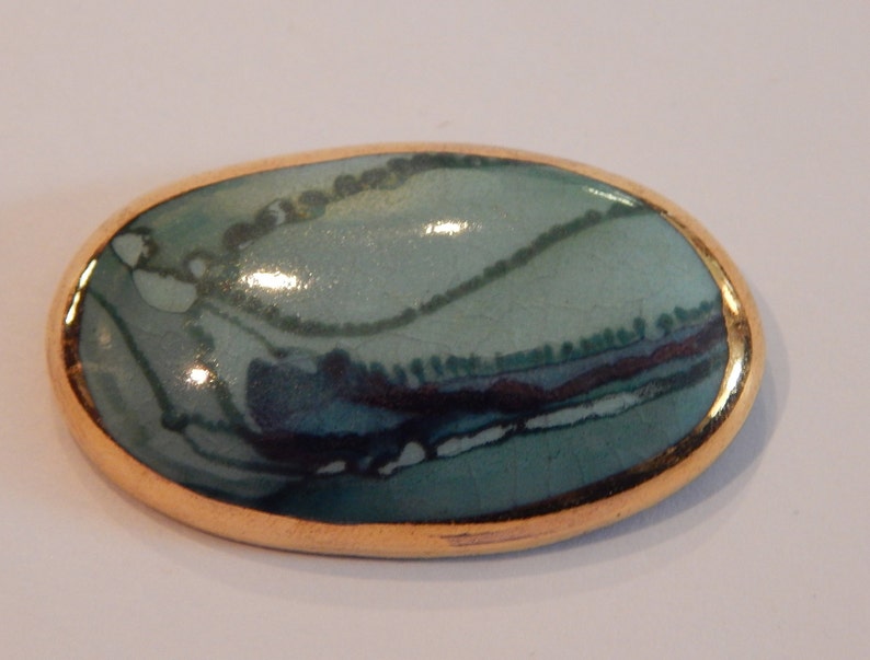Hand Made Ceramic Gold Tone Green Swirl Oval Brooch and Earrings Set