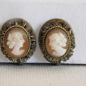 Gold Cameo Screwback  Earrings