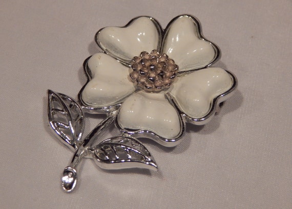 Vintage Silver And White Long Stem Coro Flower Br… - image 3