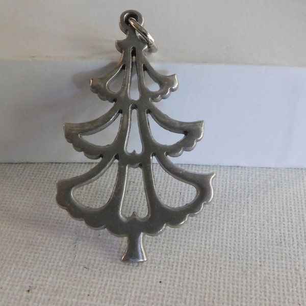 R Tennesmed Sweden Christmas Tree Ornament