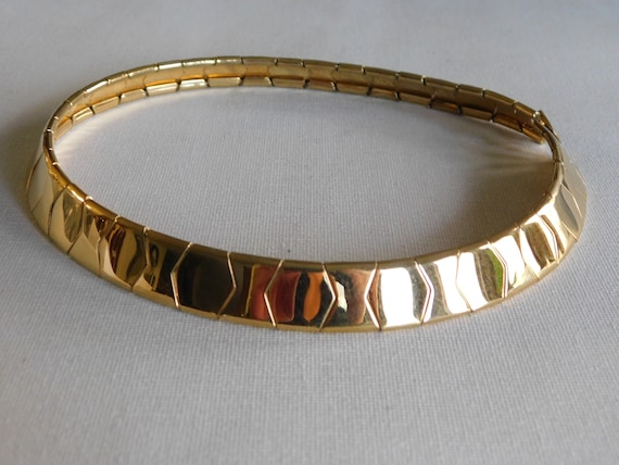 Flat Shiny Gold Choker Necklace - image 1