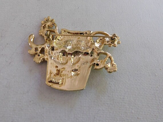 Shiny Gold Matte Cat In Basket AJC Brooch Signed - image 3