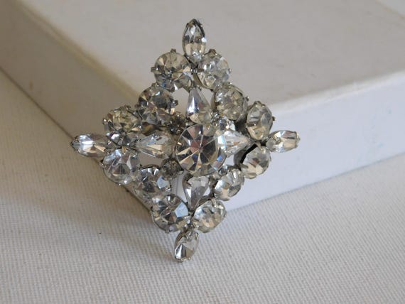 Silver Diamond Shape Clear Rhinestone  Brooch Pin - image 8