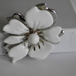 White and Silver Layered Large Flower Sarah Coventry Brooch Signed