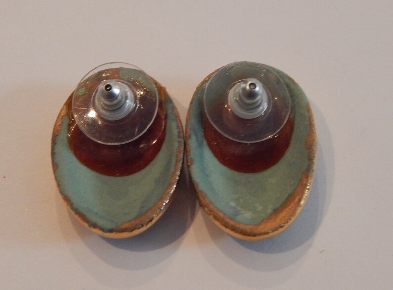 Hand Made Ceramic Gold Tone Green Swirl Oval Brooch and Earrings Set