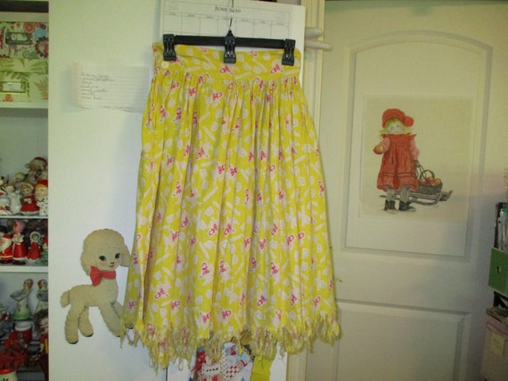 Vintage Flour Sack Skirt, Novelty Fabric, " Circle