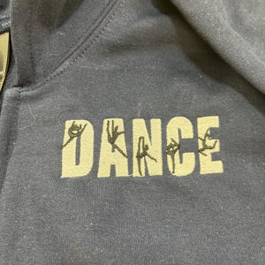 DANCE DANCE Silhouette Embroidered Sweashirt