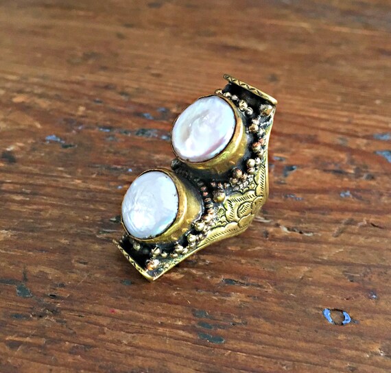 Double Pearl Saddle Ring ~ Pearl and Brass Adjust… - image 3
