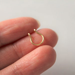 Minimalist gold septum ring, no piercing septum, fake nose ring, faux nose piercing, septum horseshoe, custom made nose ring, simple hoop