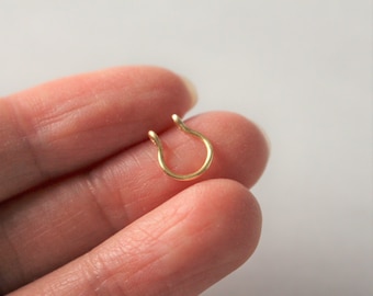 Minimalist gold septum ring, no piercing septum, fake nose ring, faux nose piercing, septum horseshoe, custom made nose ring, simple hoop