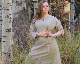 Natuurlijke kleur linnen Vikingtijdjurk, middeleeuws Noors linnen kledingstuk, historische kleding