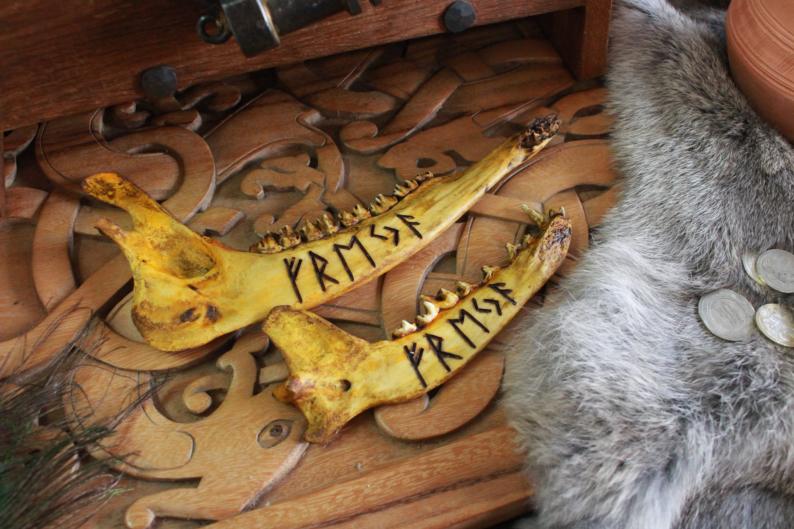 Freja or Freyja Viking Jawbone Rune - Etsy Sweden