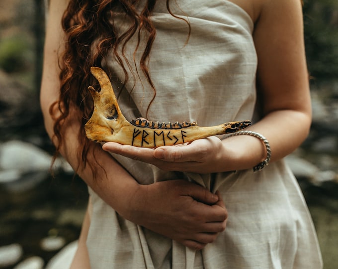 Freja or Freyja Viking Jawbone Rune - Etsy