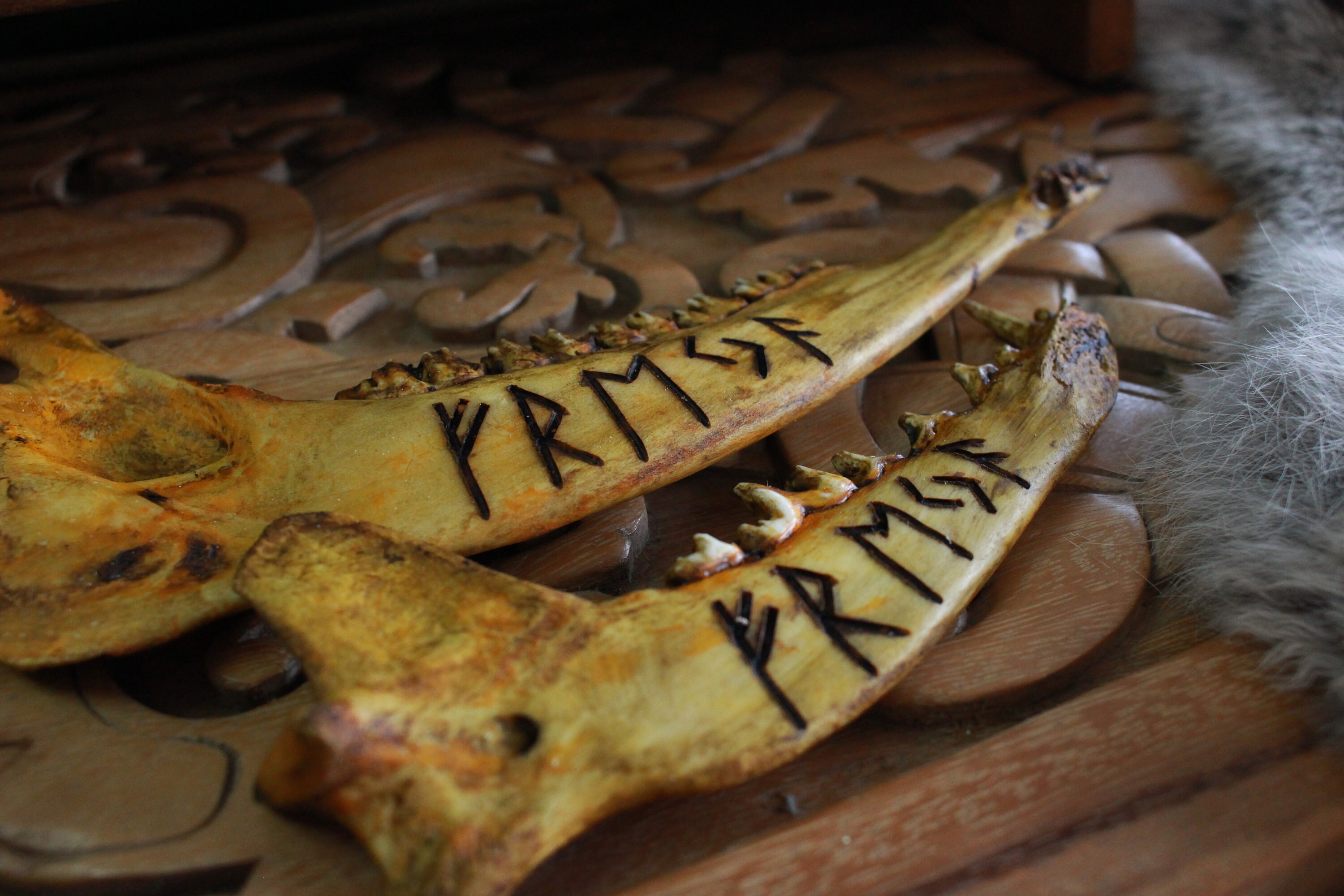 Freyja In Runes Freja or Freyja Viking Jawbone Rune - Etsy Sweden