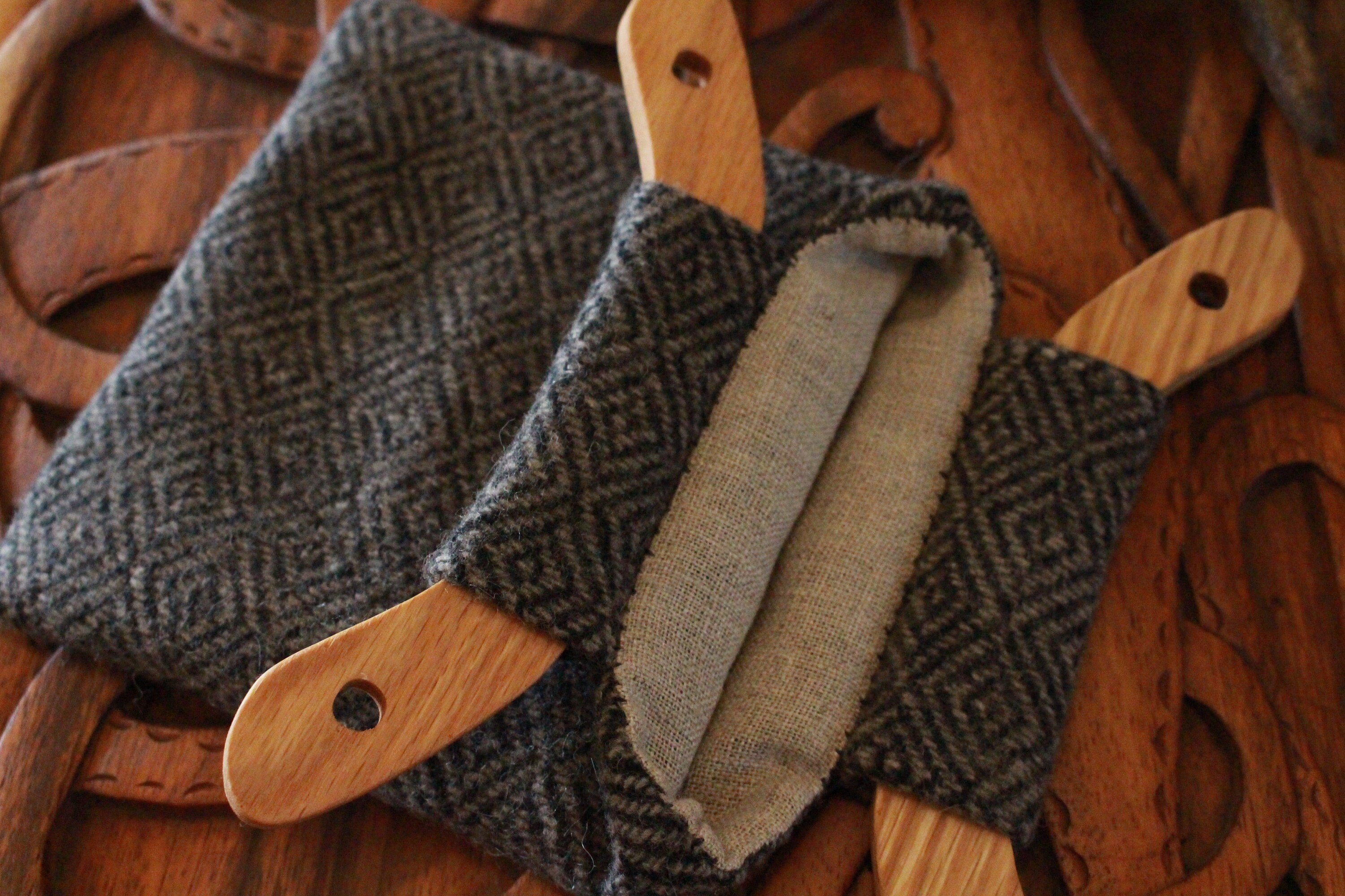 Wool Hedeby Bag With White Oak And Linen Lining