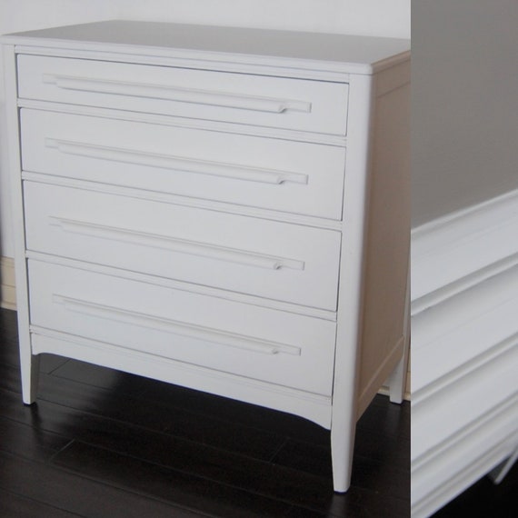 Free Ship White Four 4 Drawer Highboy Bedroom Dresser Bureau Solid Wood Wooden Art Deco Classic Linen White Chalk Paint