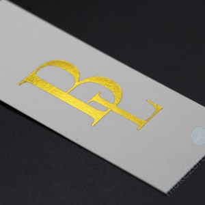 Etiquetas personalizadas sin revestimiento, etiquetas de papel de aluminio para ropa, etiquetas colgantes para ropa, etiquetas de papel de aluminio de oro rosa, etiquetas de papel de aluminio metálico, etiquetas personalizadas, etiquetas personalizadas.