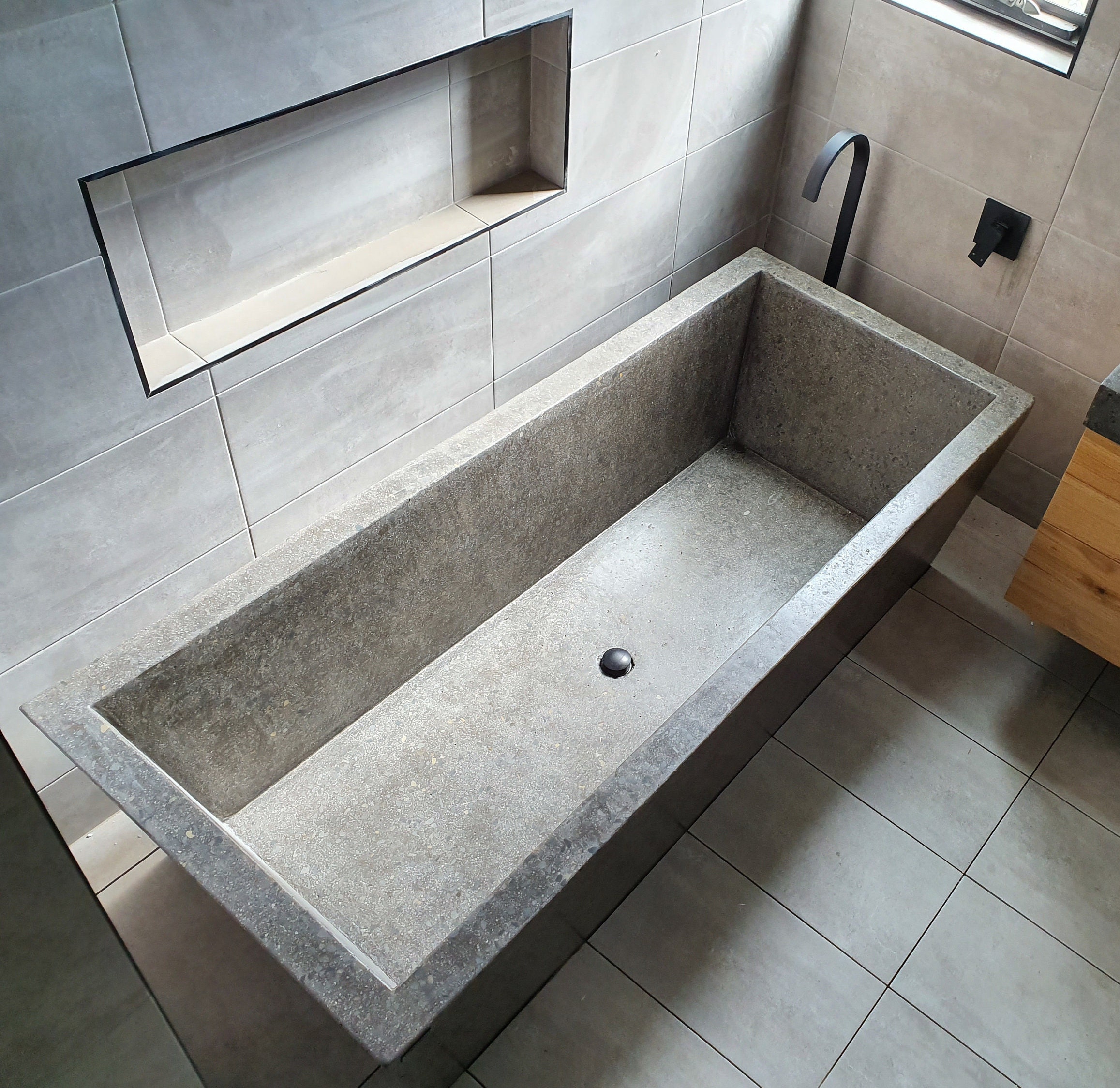 Concrete Bath, Custom Freestanding Bath. Handmade 1.9m Large Polished