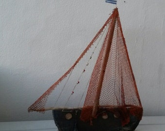 Grote boot, drijfhoutzeilboot, kunst teruggewonnen hout, drijfhoutboot, nautisch decor, gerecyclede boot, bootdecor, oceaandecor, zeedecor.