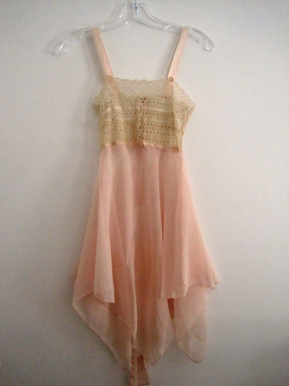 1920s Pink Silk Crepe Step-In Chemise Tenerife Lac